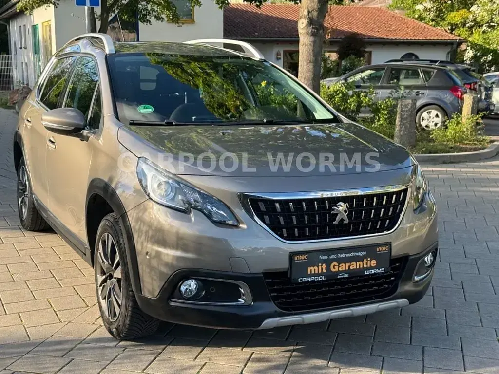 Gebraucht Peugeot 2008 Allure 110 PS (80 kW) 2016 Grau SUV