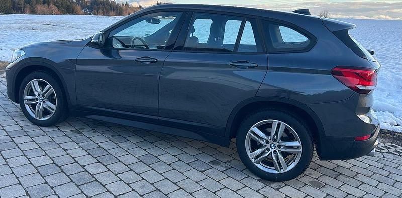 Gebraucht BMW X1 Advantage 231 PS (169 kW) 2020 Grau SUV