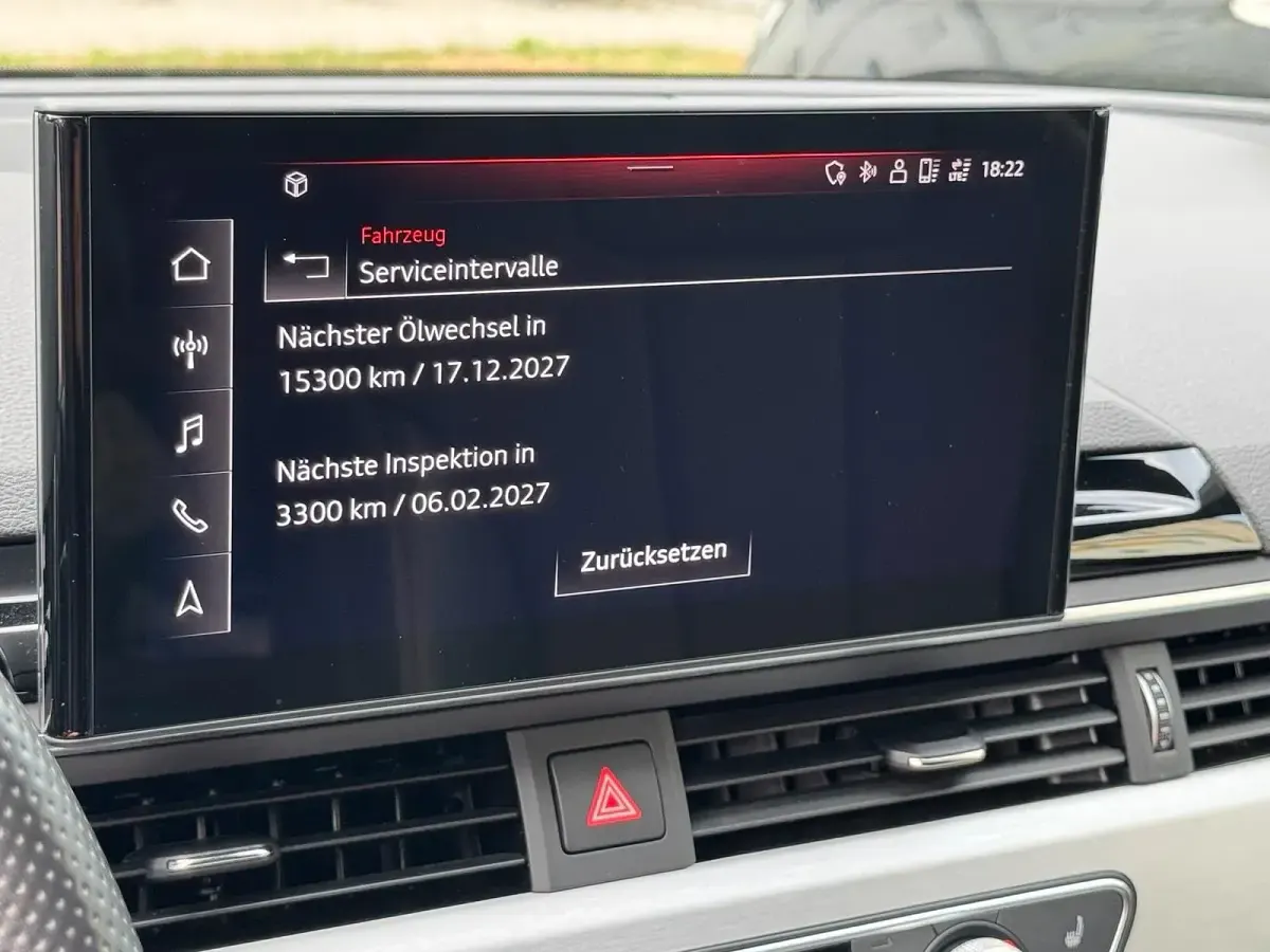 Gebraucht Audi A4 Ambiente 204 PS (150 kW) 2021 Schwarz Kombi