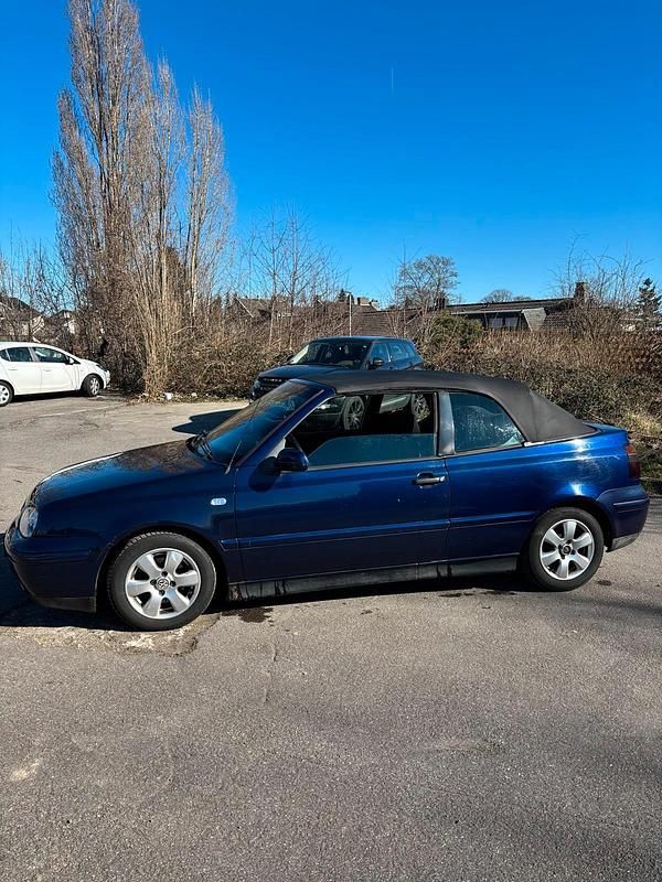 Gebraucht VW Golf Cabriolet 75 PS (55 kW) 2000 Blau Cabrio