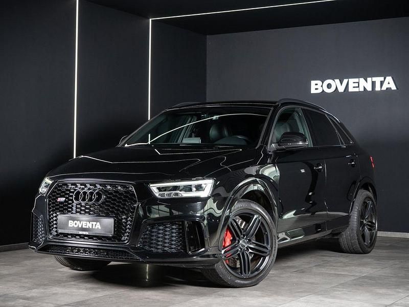 Mythosschwarz metallic Gebraucht 2015 Audi RS Q3 Sport SUV | 31.850 € (Etwas zu teuer) - Bild 1/4