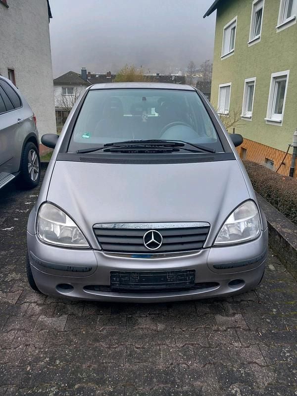 Gebraucht 2001 Mercedes A140 Kleinwagen | 650 € - Bild 1/4
