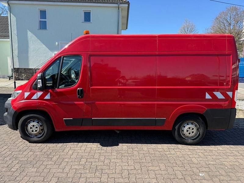 Gebraucht Fiat Ducato 148 PS (108 kW) 2018 Rot Van