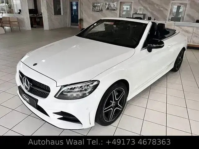 Gebraucht Mercedes C180 AMG 156 PS (114 kW) 2019 Weiß Cabrio