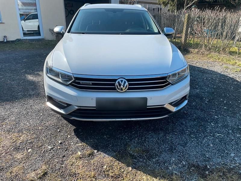 Gebraucht VW Passat Alltrack 190 PS (139 kW) 2016 Weiß Kombi