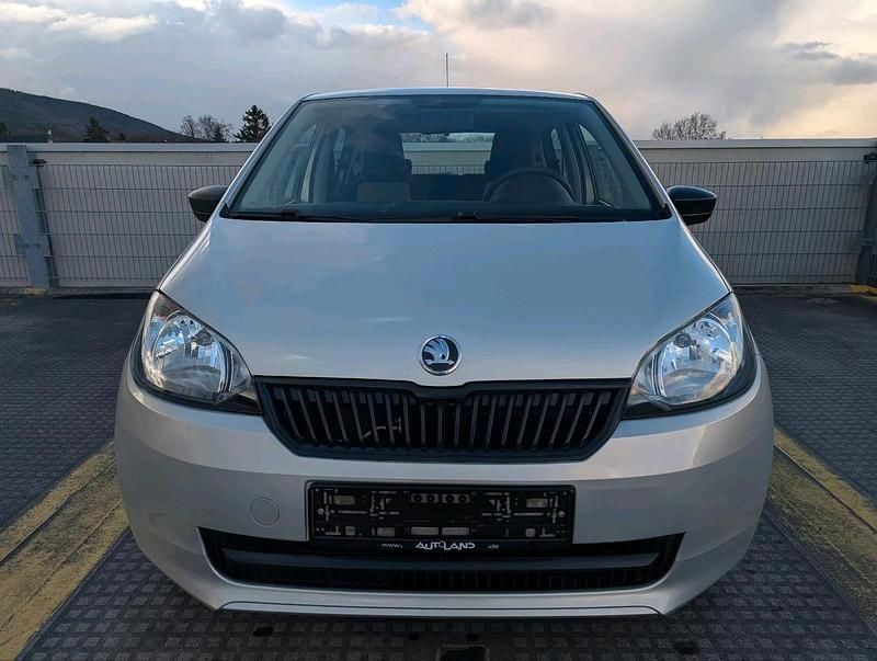 Gebraucht Skoda Citigo Active 60 PS (44 kW) 2013 Silber Kleinwagen