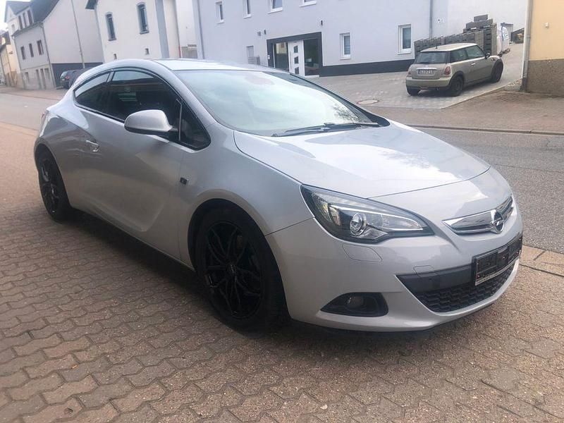 Gebraucht Opel Astra GTC OPC 170 PS (125 kW) 2014 Blau