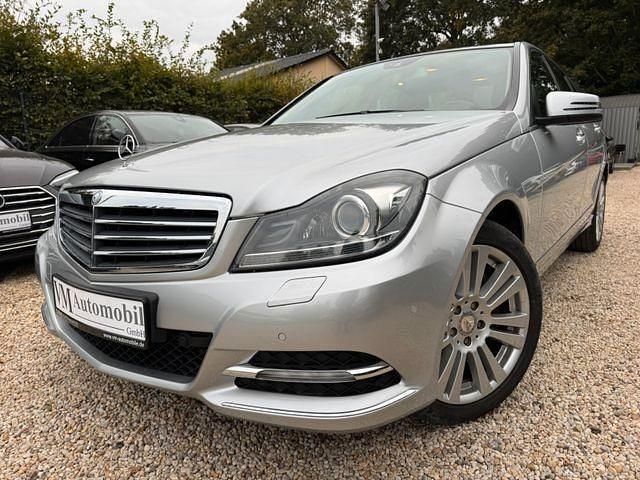 Silber Gebraucht 2012 Mercedes C350 Limousine | 16.990 € (Fairer Preis) - Bild 1/4