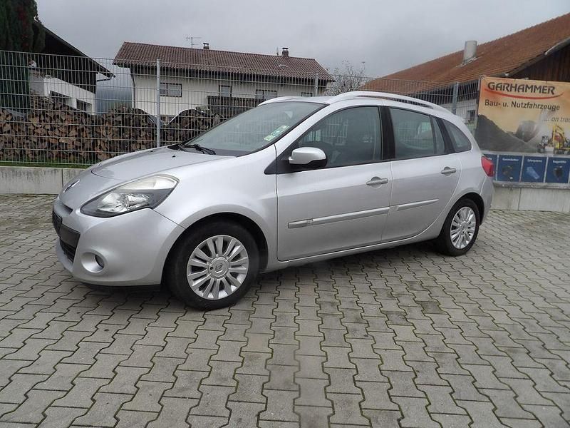 Silber Gebraucht 2009 Renault Clio II Limousine | 1.800 € (Guter Preis) - Bild 1/4