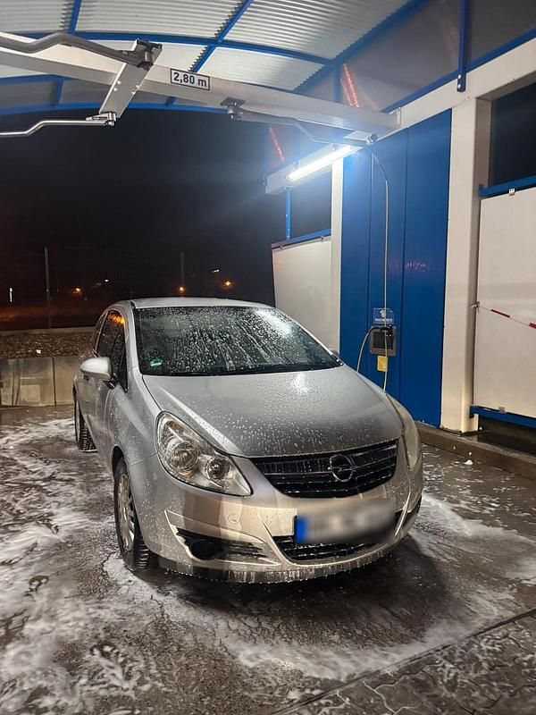 Gebraucht Opel Corsa 69 PS (50 kW) 2010 Silber Kleinwagen