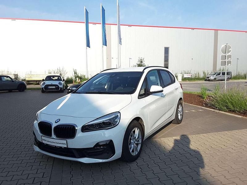 Alpinweiss Gebraucht 2020 BMW 220 Van / Kleinbus | 23.550 € (Fairer Preis) - Bild 1/4