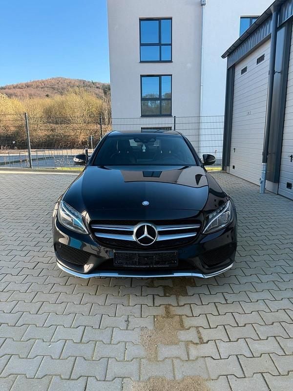 Gebraucht Mercedes C250 AMG line 204 PS (150 kW) 2015 Schwarz Limousine