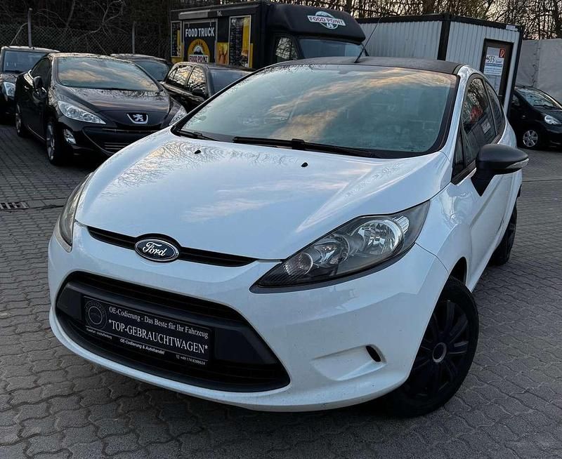 Frostweiß Gebraucht 2010 Ford Fiesta Trend Kleinwagen | 2.990 € (Fairer Preis) - Bild 1/4