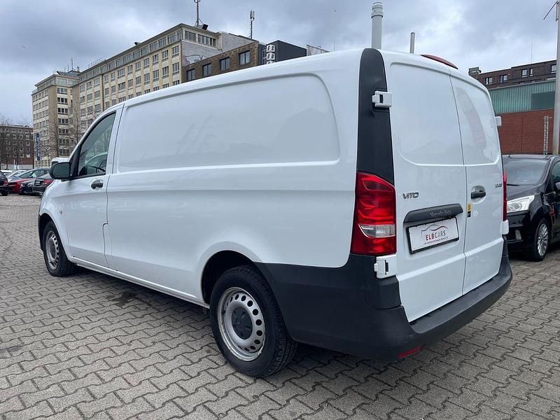Gebraucht Mercedes Vito 102 PS (75 kW) 2020 Weiß Van