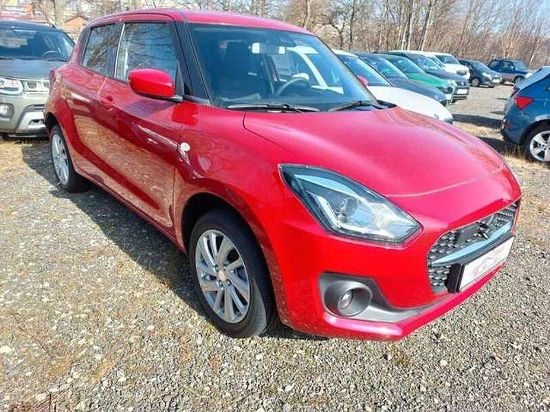 Rot Gebraucht 2023 Suzuki Swift Limousine | 19.890 € (Fairer Preis) - Bild 1/4