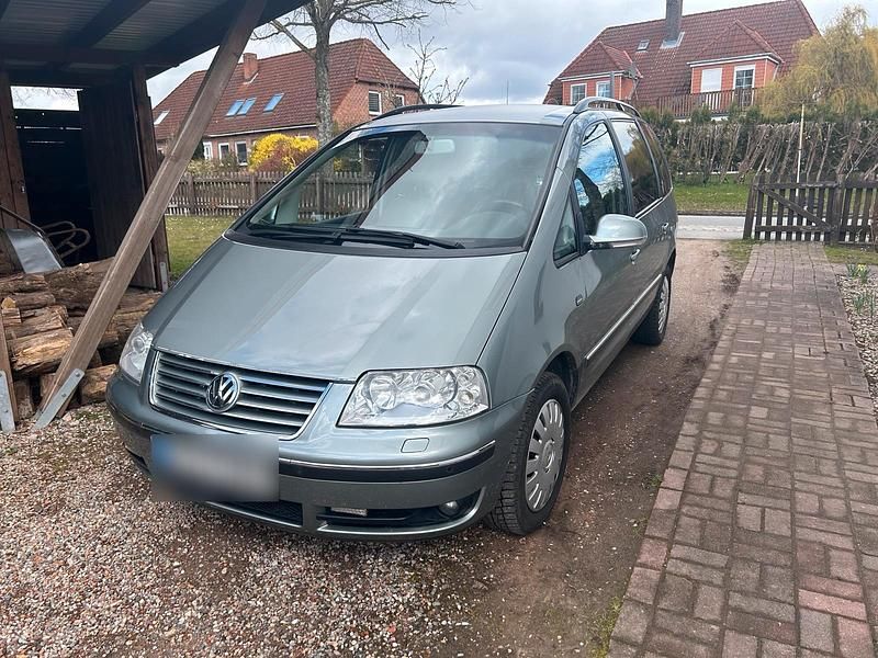 Gebraucht VW Sharan 150 PS (110 kW) 2004 Silber Van / Kleinbus