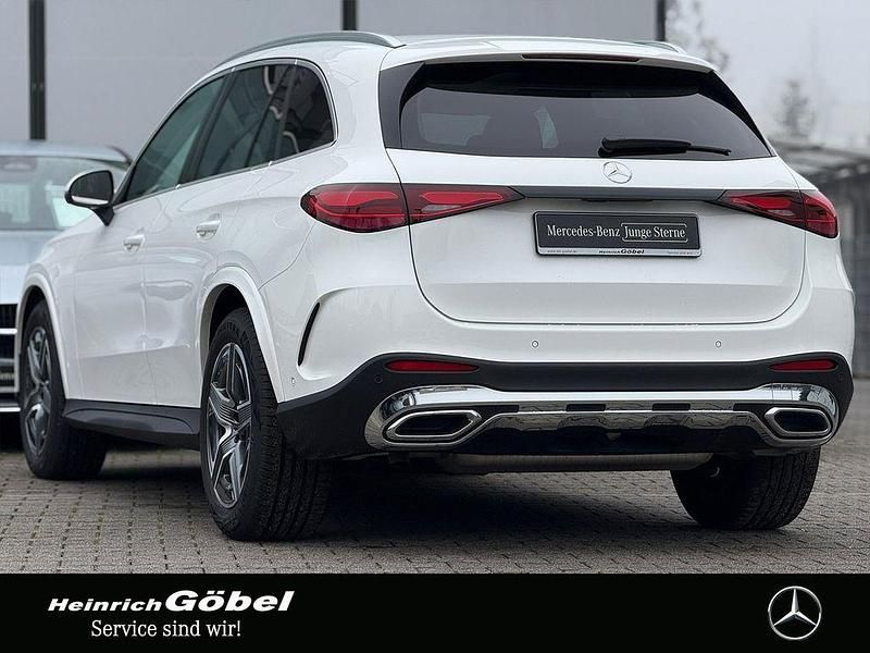 Gebraucht Mercedes GLC200 AMG 204 PS (150 kW) 2025 Weiß SUV