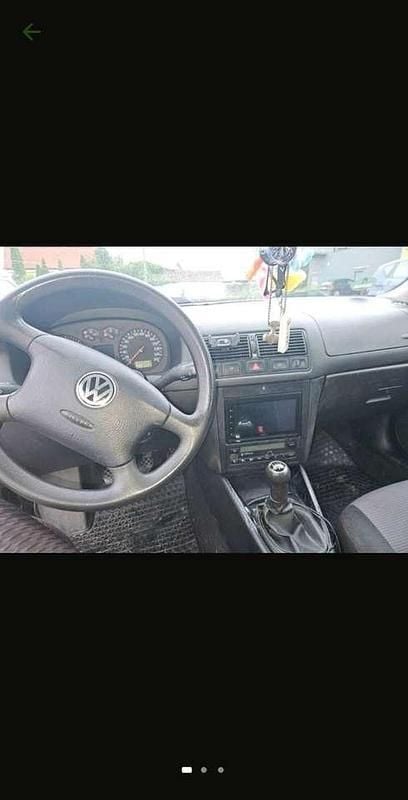 Grau Gebraucht 2000 VW Golf IV Edition Limousine | 950 € (Guter Preis) - Bild 1/4