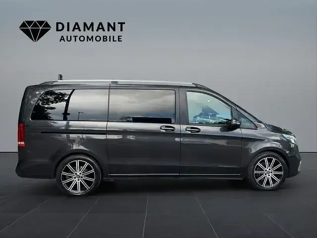 Gebraucht Mercedes V300 Avantgarde Edition 239 PS (175 kW) 2020 Grau Van / Kleinbus