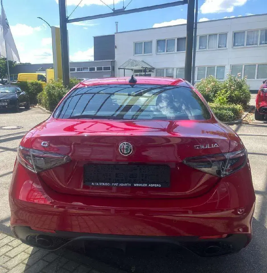 Gebraucht Alfa Romeo Giulia Sprint 280 PS (205 kW) 2024 Colore esterno (rosso alfa, un Limousine