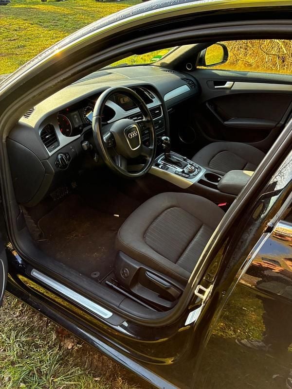 Gebraucht Audi A4 143 PS (105 kW) 2009 Schwarz Kombi