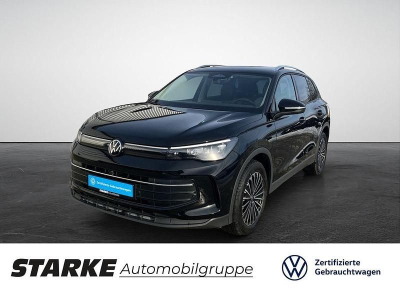 Grenadillschwarz metallic Gebraucht 2025 VW Tiguan Goal SUV | 36.930 € (Guter Preis) - Bild 1/4