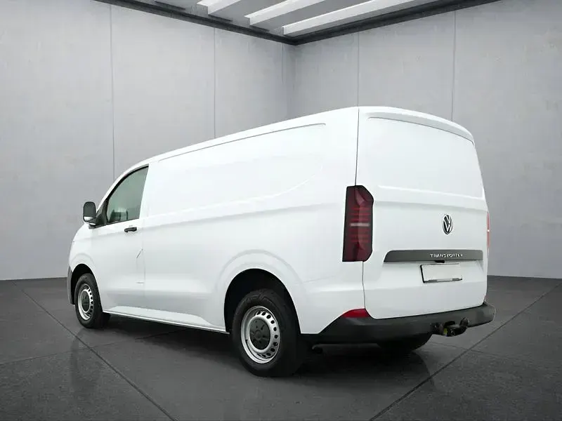 Usata VW Multivan 110 CV (80 kW) 2025 Bianco Monovolume