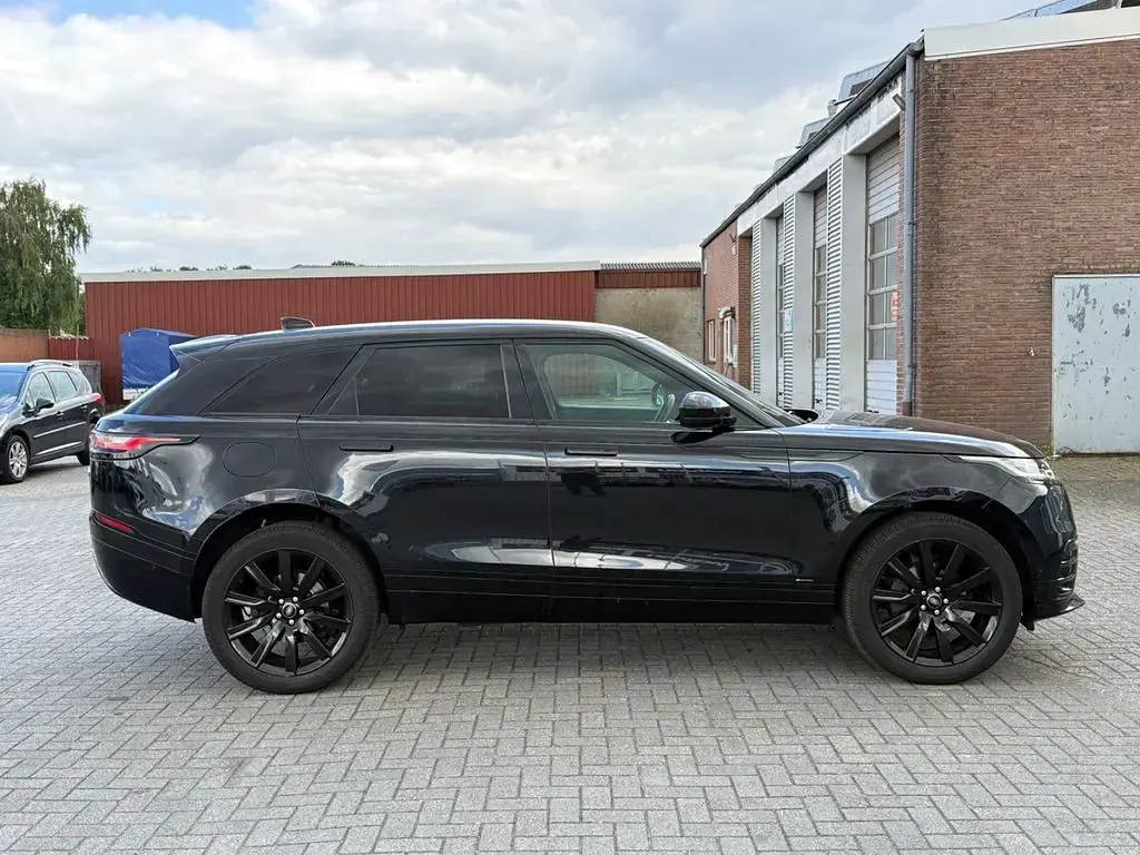 Gebraucht Land Rover Range Rover Velar R-Dynamic 250 PS (183 kW) 2019 Schwarz SUV