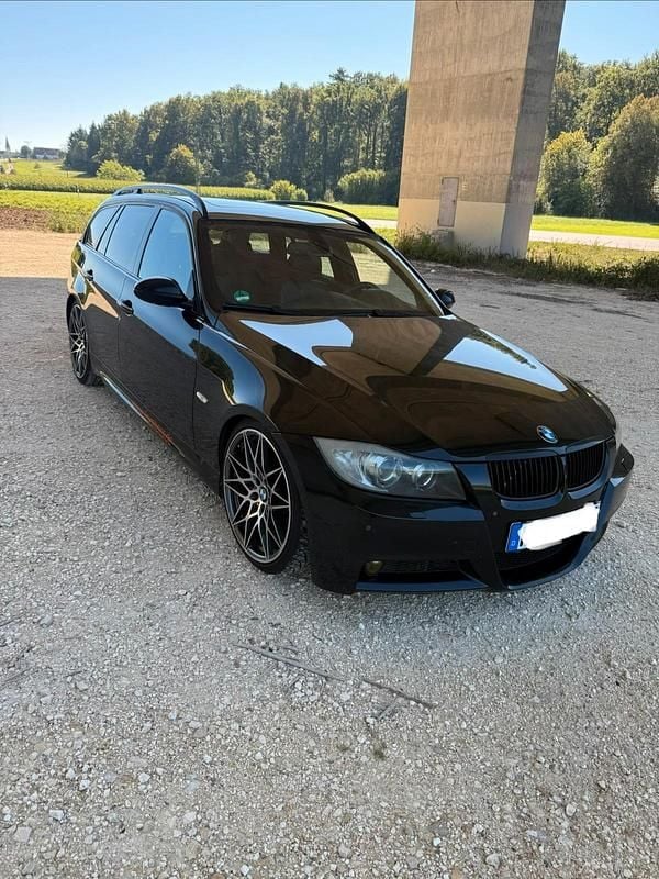 Schwarz Gebraucht 2006 BMW 330 M Sport Kombi | 5.990 € (Fairer Preis) - Bild 1/4