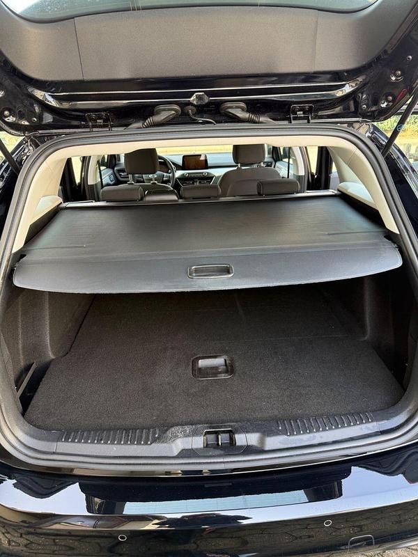 Gebraucht Ford Focus Cool & Connect 101 PS (74 kW) 2021 Schwarz Kombi