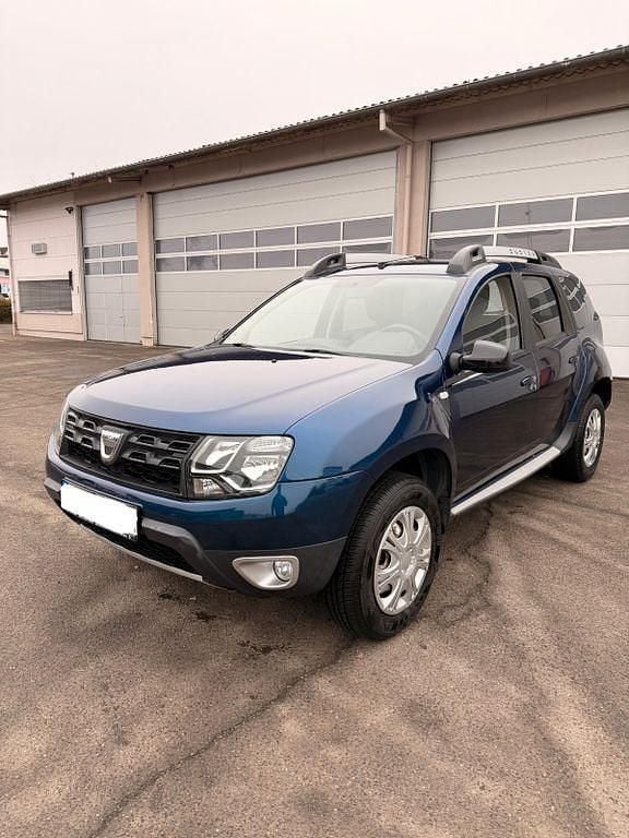 Blau Gebraucht 2017 Dacia Duster Black Shadow SUV | 7.999 € (Superpreis) - Bild 1/4