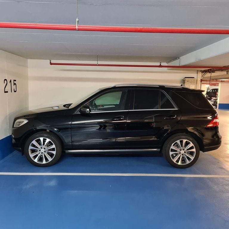 Schwarz Gebraucht 2014 Mercedes ML350 AMG SUV | 24.990 € (Fairer Preis) - Bild 1/4