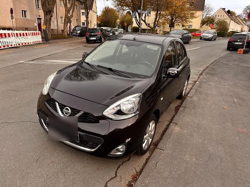 Violet Gebraucht 2014 Nissan Micra Limousine | 3.999 € - Bild 1/4