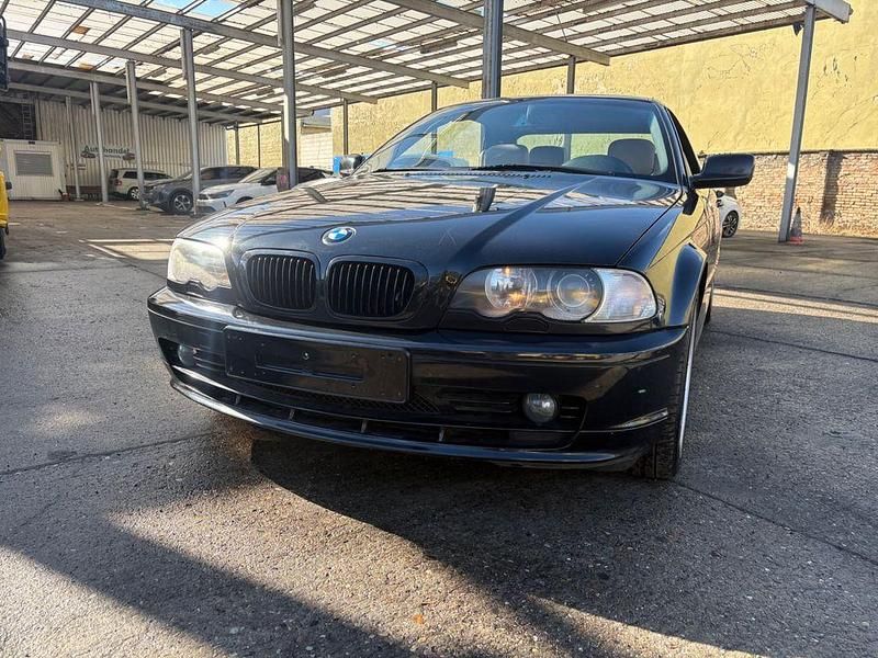 Gebraucht BMW 320 Performance 170 PS (125 kW) 2002 Schwarz Cabrio