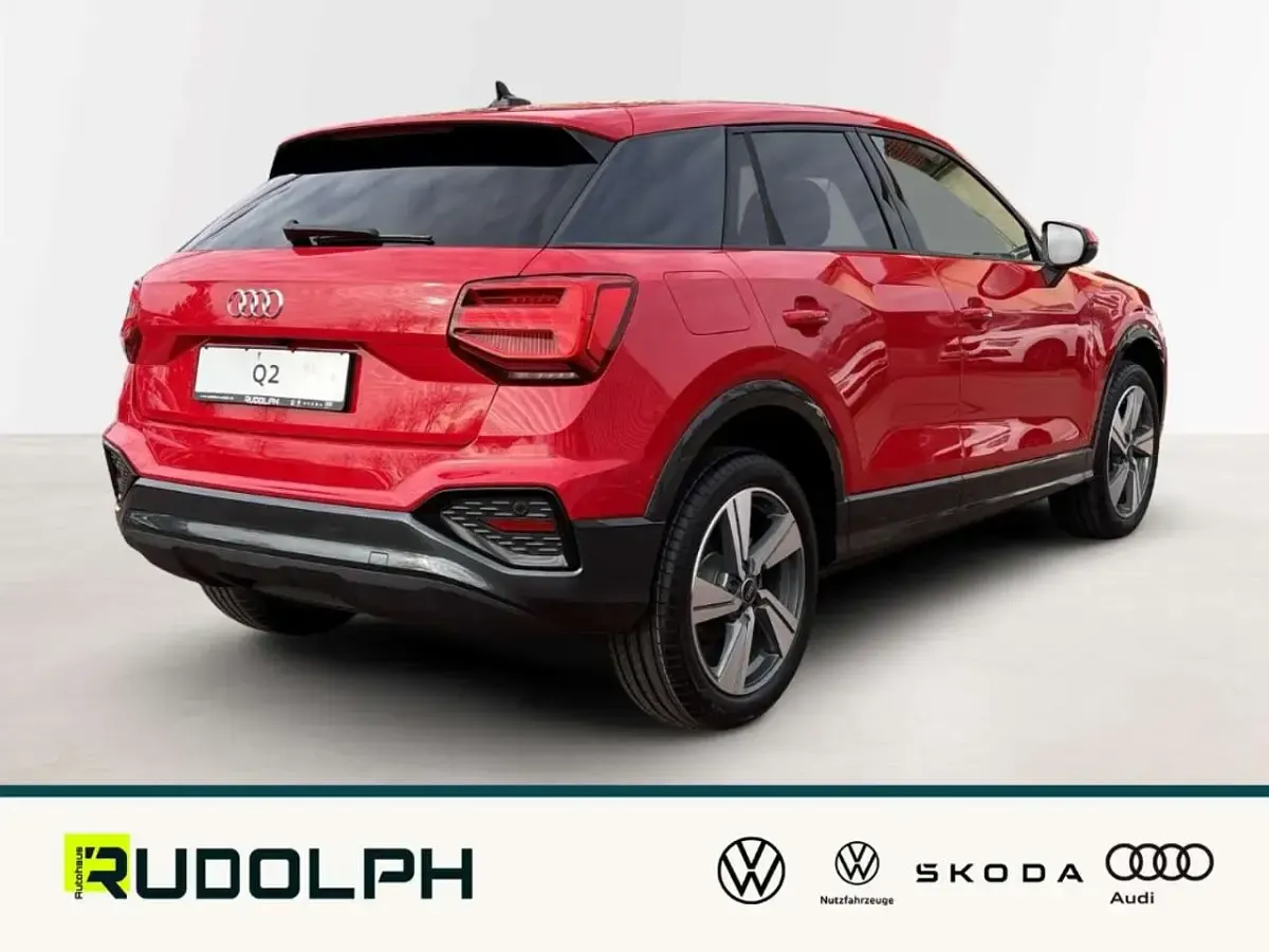 Neu Audi Q2 Advanced Plus 150 PS (110 kW) 2026 Rot SUV
