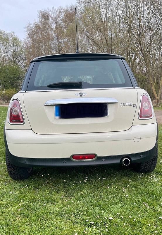 Second-hand Mini Cooper D 109 CP (80 kW) 2009 Alb Hatchback