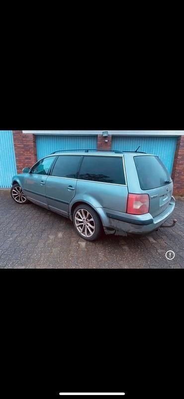 Usata VW Passat 130 CV (95 kW) 2004 Argento Berlina