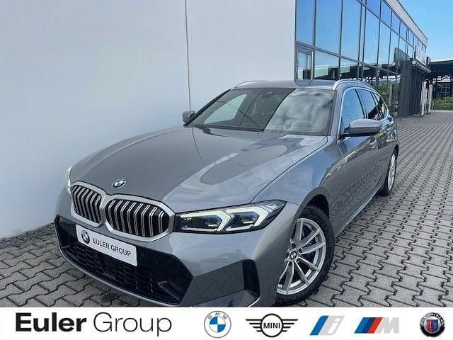 Skyscraper grau metallic Gebraucht 2024 BMW 330 M Sport Kombi | 43.490 € (Fairer Preis) - Bild 1/4
