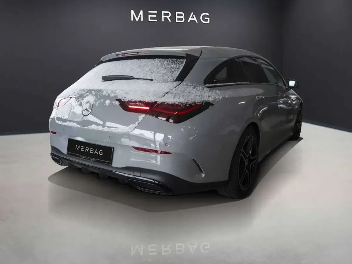 Gebraucht Mercedes CLA200 Edition 177 PS (130 kW) 2025 Alpingrau Kombi