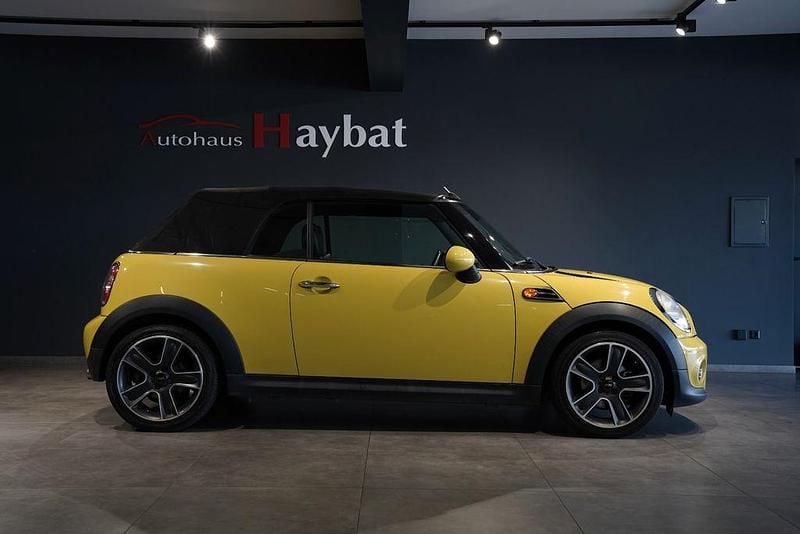 Second-hand Mini Cooper Cabriolet Chili 122 CP (89 kW) 2011 Galben Cabrio
