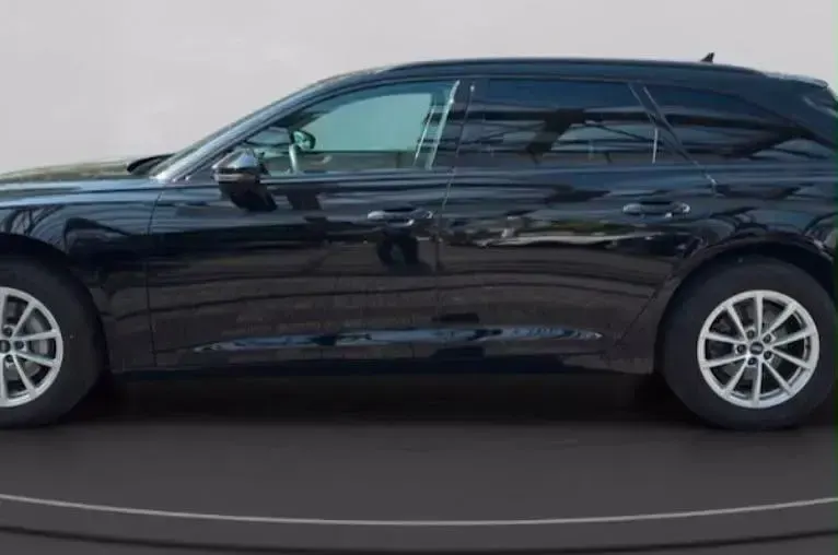Gebraucht Audi A6 Comfort 204 PS (150 kW) 2022 Schwarz Kombi