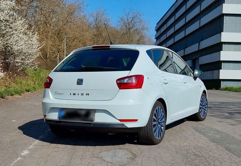 Gebraucht Seat Ibiza CONNECT 95 PS (69 kW) 2015 Weiß Kleinwagen