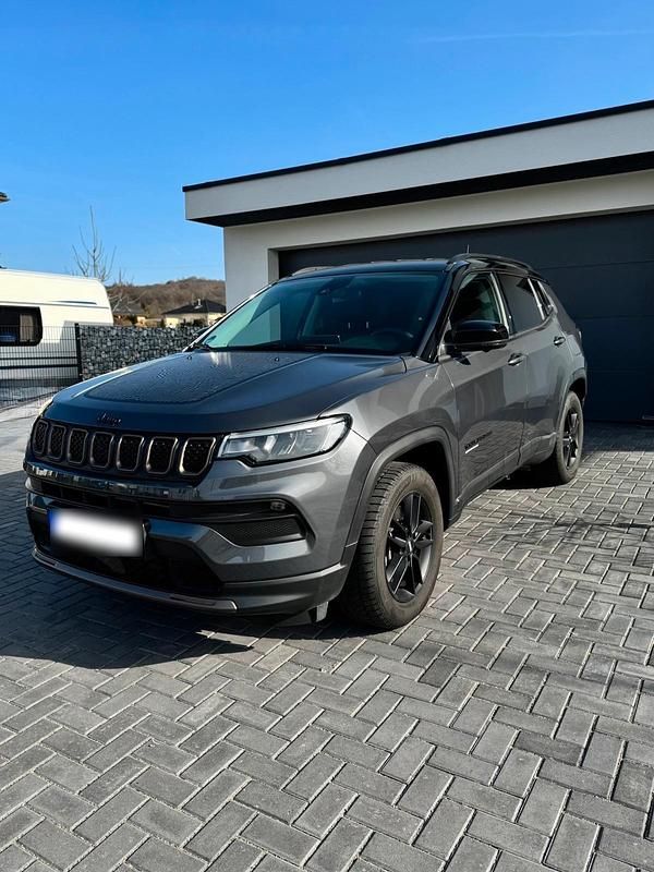 Gebraucht Jeep Compass 241 PS (177 kW) 2022 Grau SUV