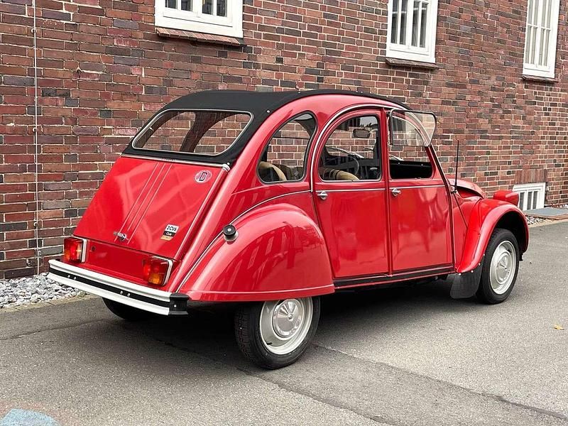 Gebraucht Citroën 2CV 29 PS (21 kW) 1981 Rouge de castille (ac442) Limousine