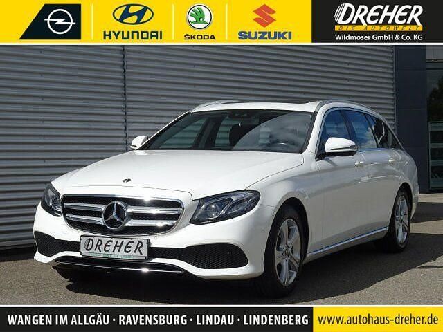 Polarweiss unilack Gebraucht 2017 Mercedes E250 Avantgarde Kombi | 26.290 € (Teuer) - Bild 1/4