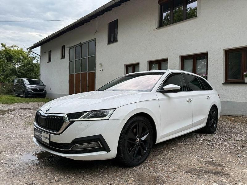 Weiß Gebraucht 2020 Skoda Octavia First Edition Kombi | 17.255 € (Etwas zu teuer) - Bild 1/4