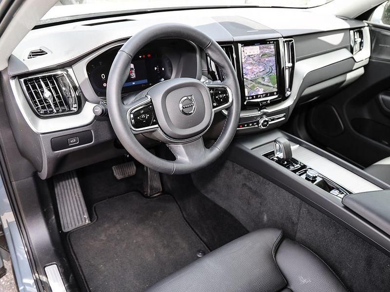 Gebraucht Volvo XC60 Ultimate 197 PS (144 kW) 2023 Thunder grey / metallic SUV