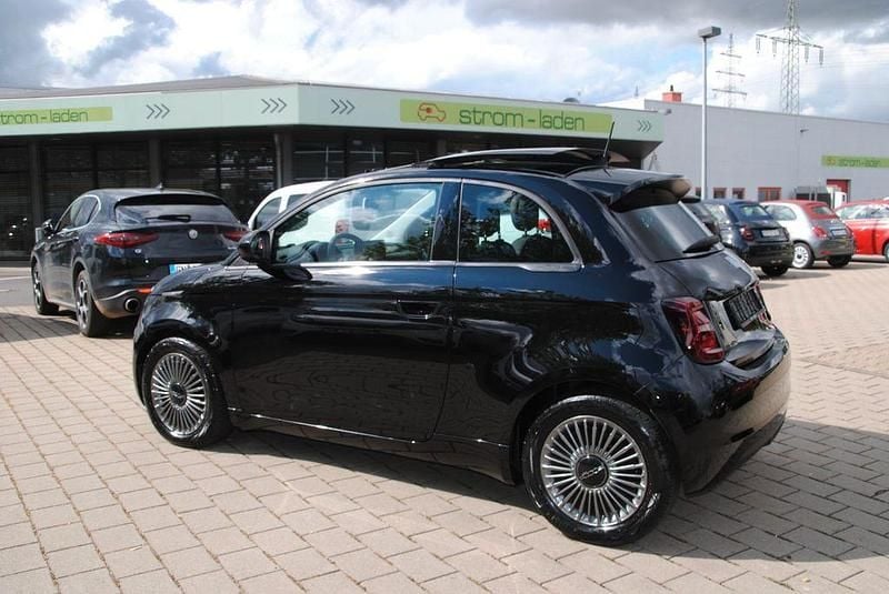 Gebraucht Fiat 500e Icon 86 kW (118 PS) 2021 Schwarz Kleinwagen