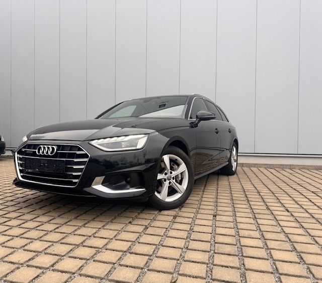 Gebraucht Audi A4 Advanced 190 PS (139 kW) 2020 Schwarz (mythosschwarz metallic) Kombi