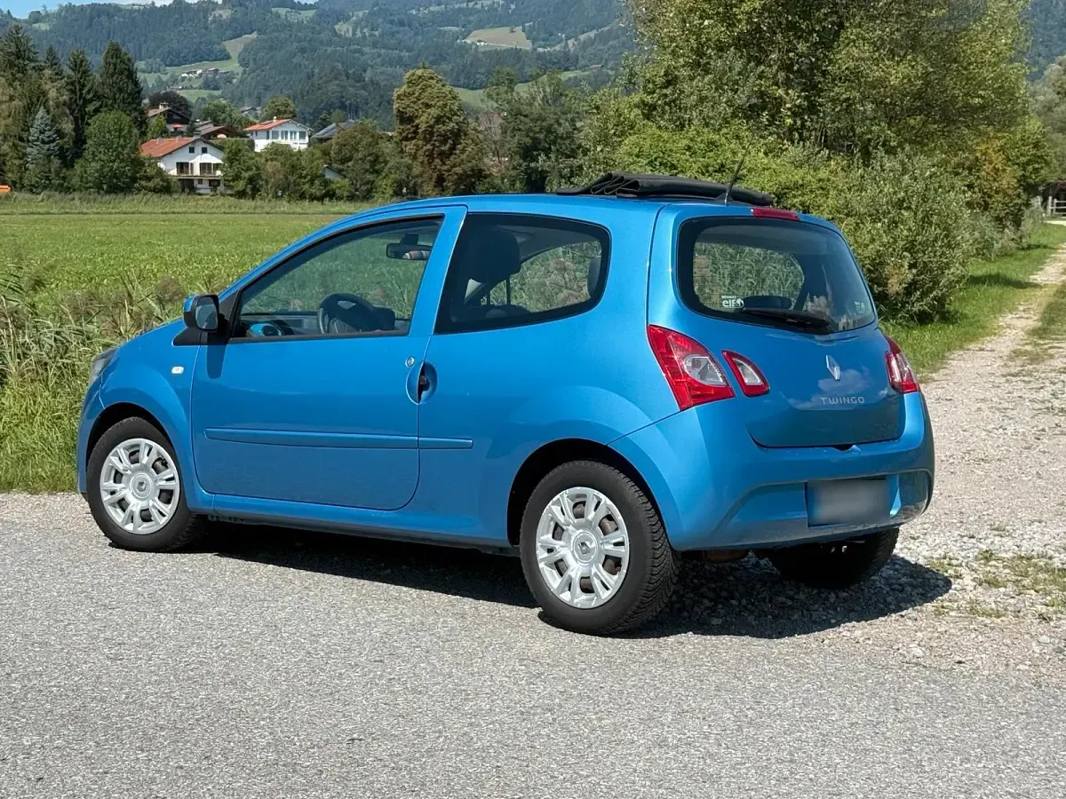 Gebraucht Renault Twingo 75 PS (55 kW) 2012 Blau Kleinwagen